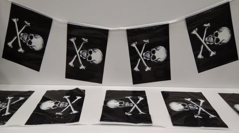 Pirate Skull & Crossbones String Flags